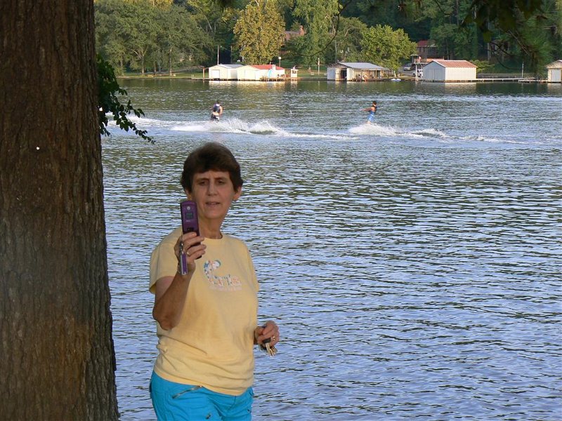 016-Drive along the lake.JPG